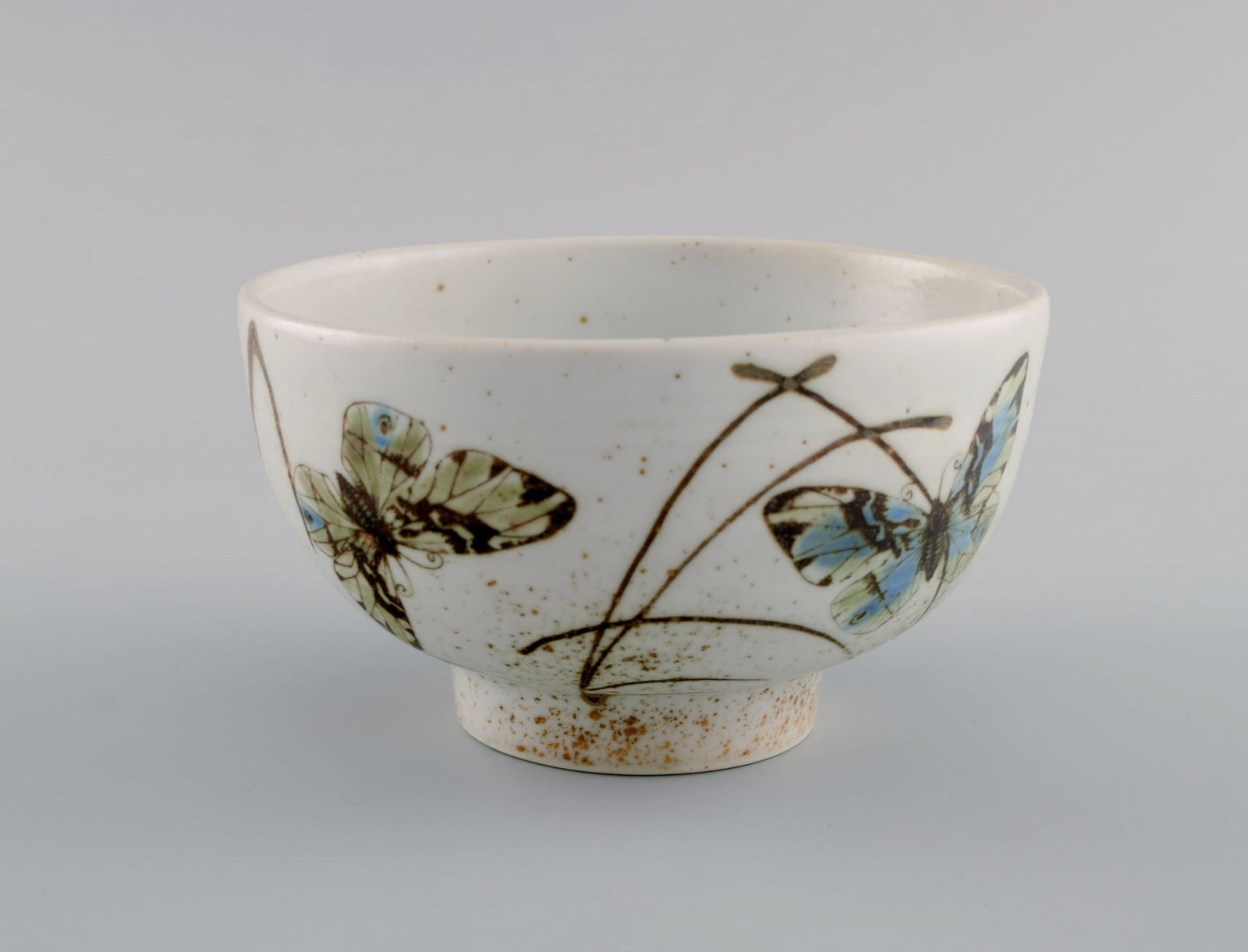 Nils Thorsson for Royal Copenhagen. Rare bowl in glazed faience decorated with butterflies. 1970s. - 7