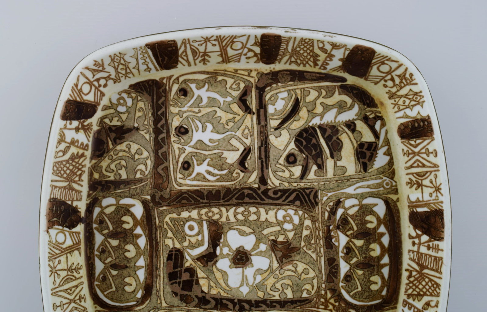 Nils Thorsson and Johanne Gerber for Aluminia, Royal Copenhagen. Square Baca dish decorated with - 3