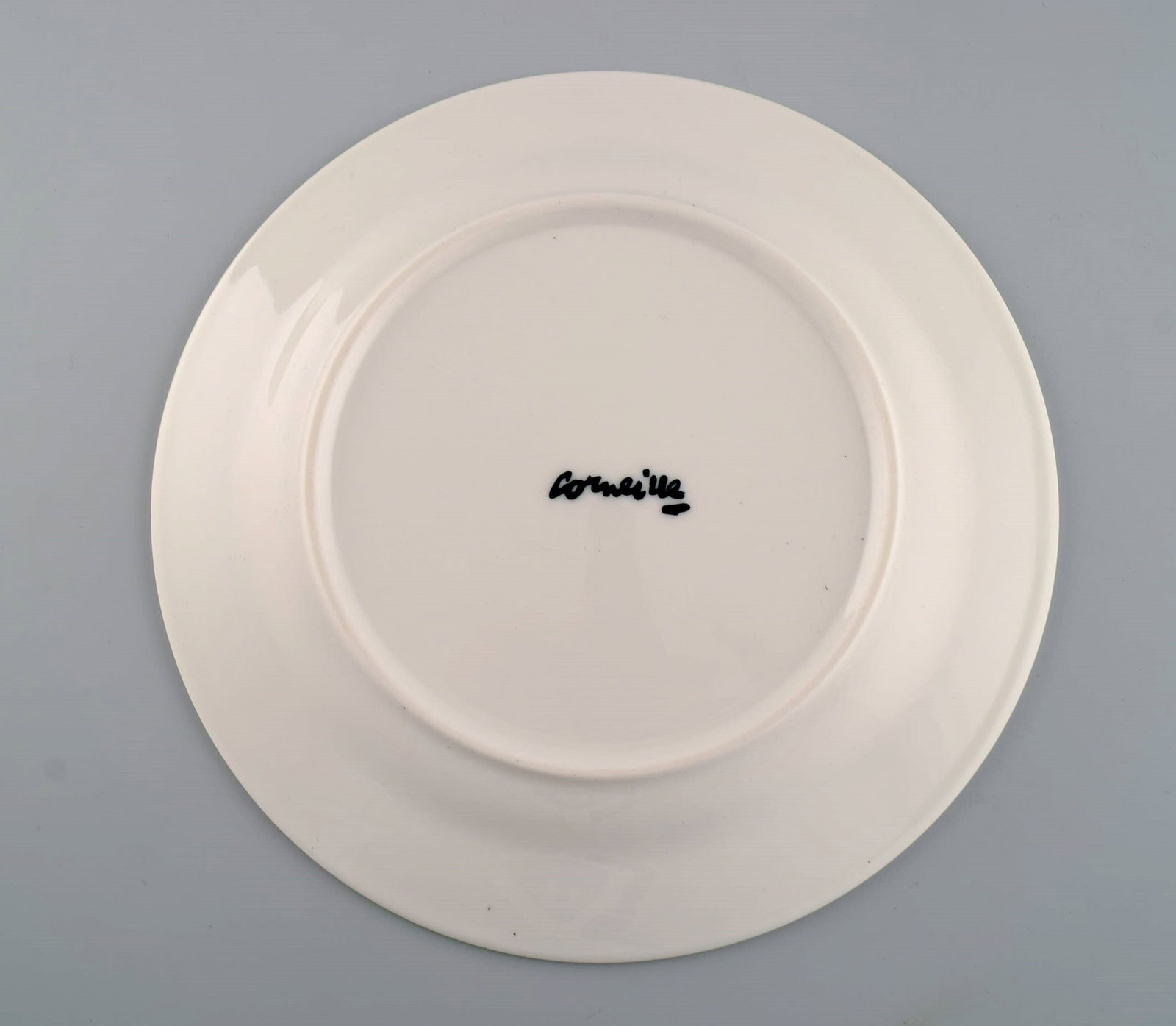 Corneille (Guillaume Cornelis van Beverloo), Dutch CoBrA artist (1922-2010). Coffee cup, plate and - 7