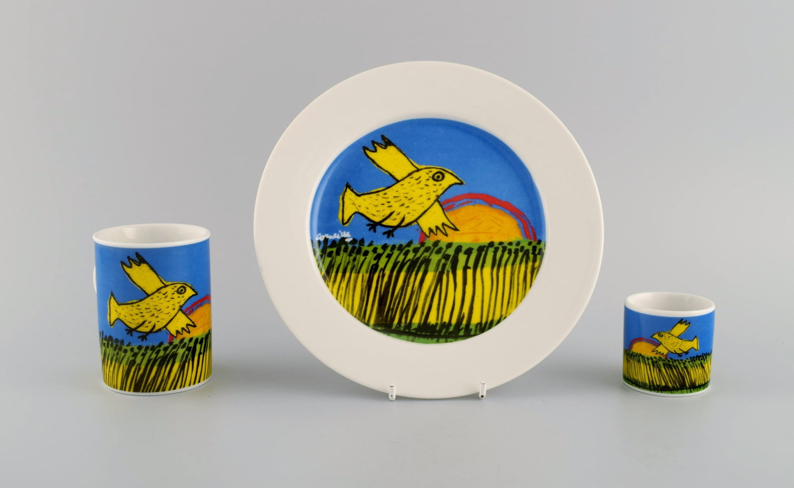 Corneille (Guillaume Cornelis van Beverloo), Dutch CoBrA artist (1922-2010). Coffee cup, plate and - 2