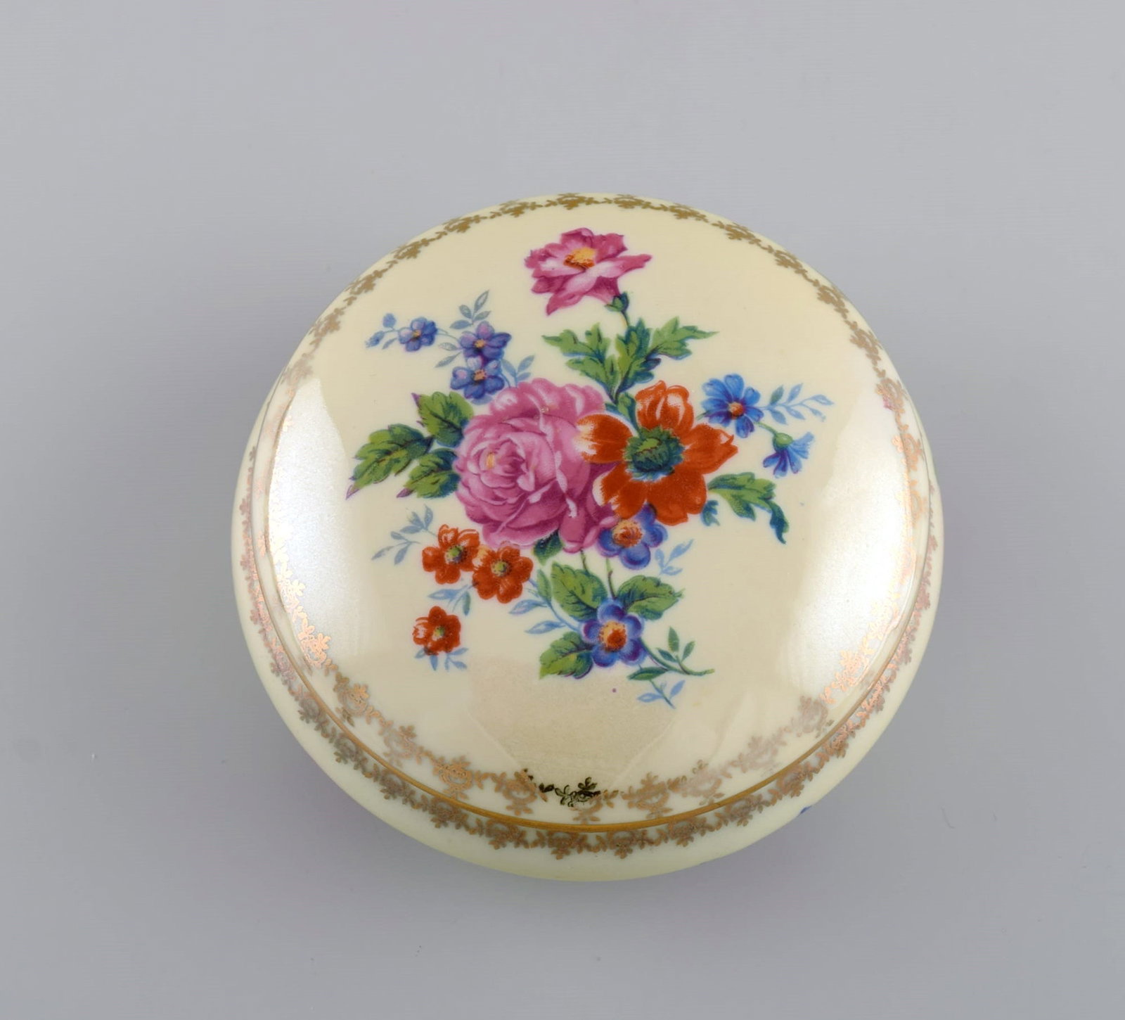 Limoges, France. Two perfume bottles, three vases and lidded box in hand-painted porcelain. Flowers - 7