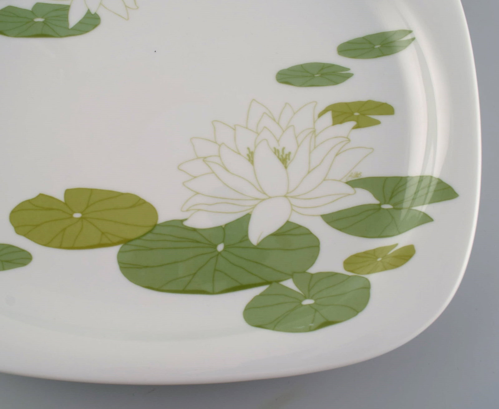 Timo Sarpaneva for Rosenthal. Rare Suomi porcelain serving dish decorated with water lilies. 1970s / - 3