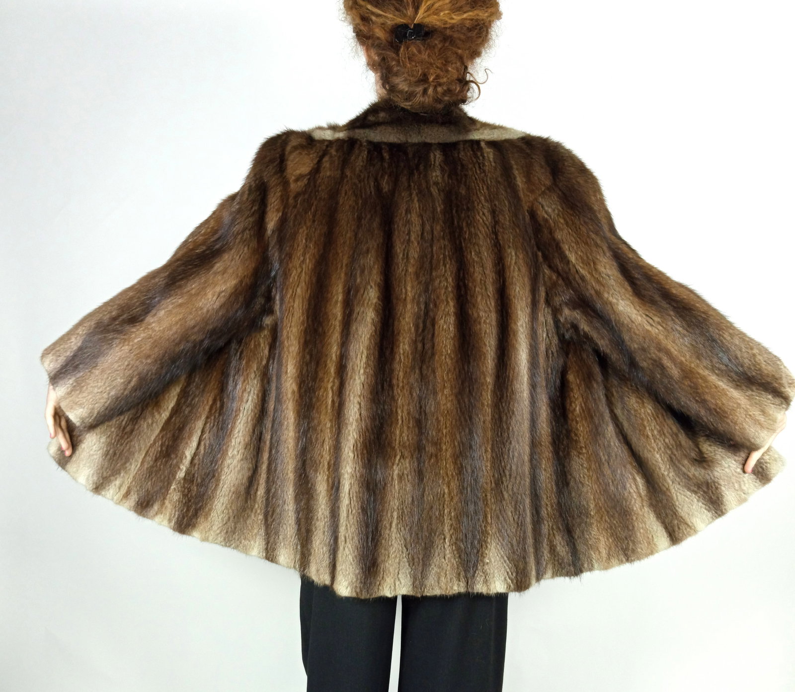 BISAM FUR JACKET EU: L ; US: 16 - 4
