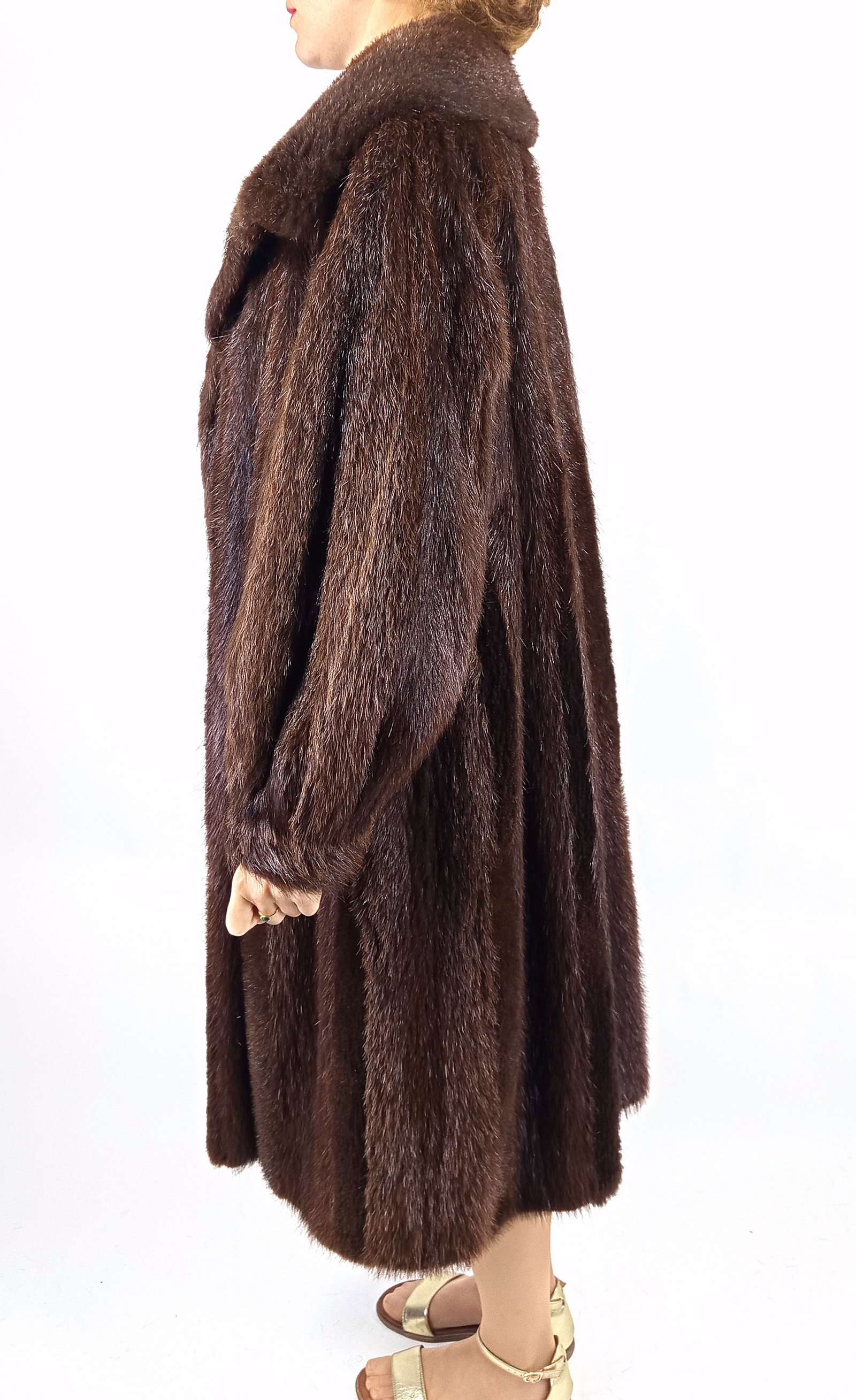 SHEARED NUTRIA FUR COAT EU: XL ; US: 20 - 5