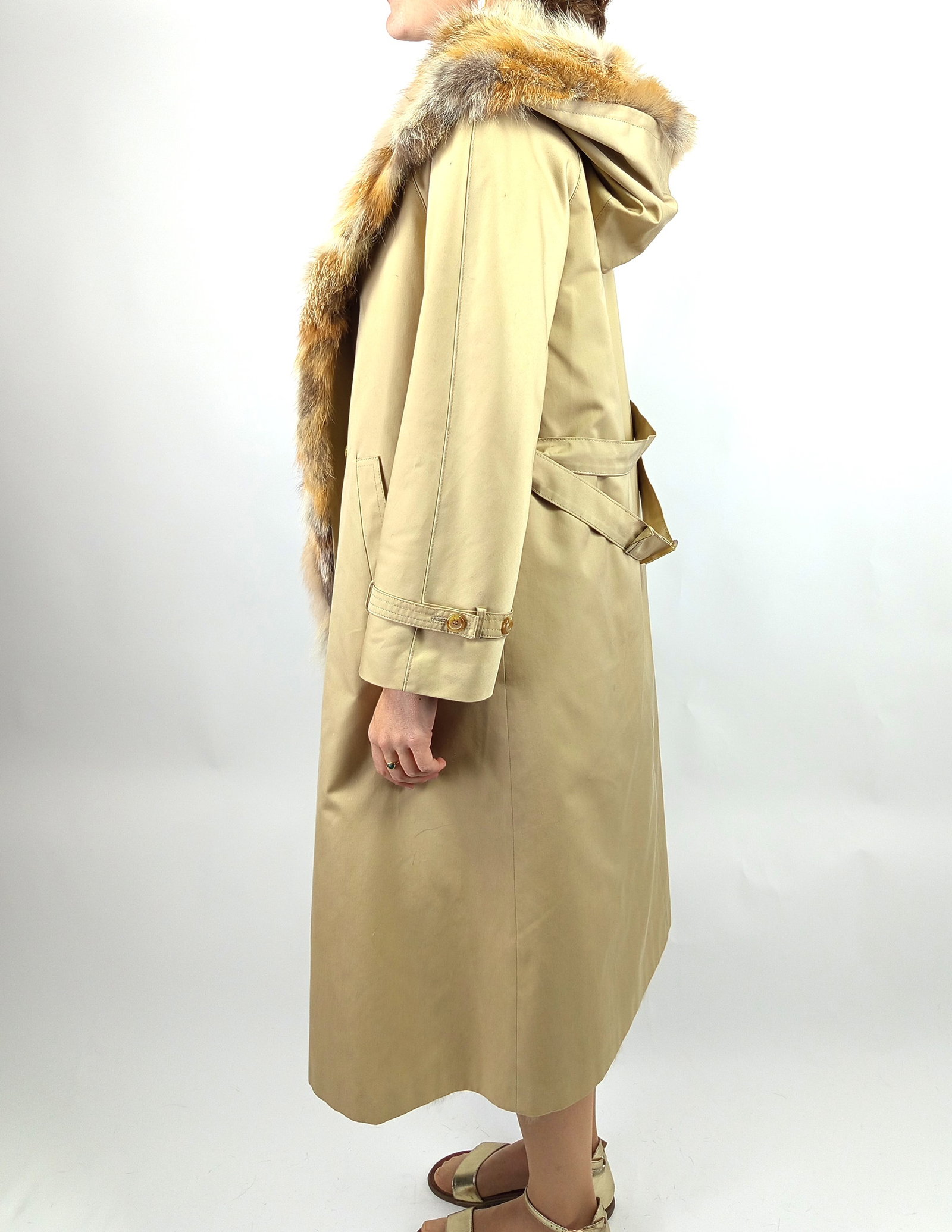 GREY PARCA RED FOX FUR COAT EU: L ; US: 16 - 3