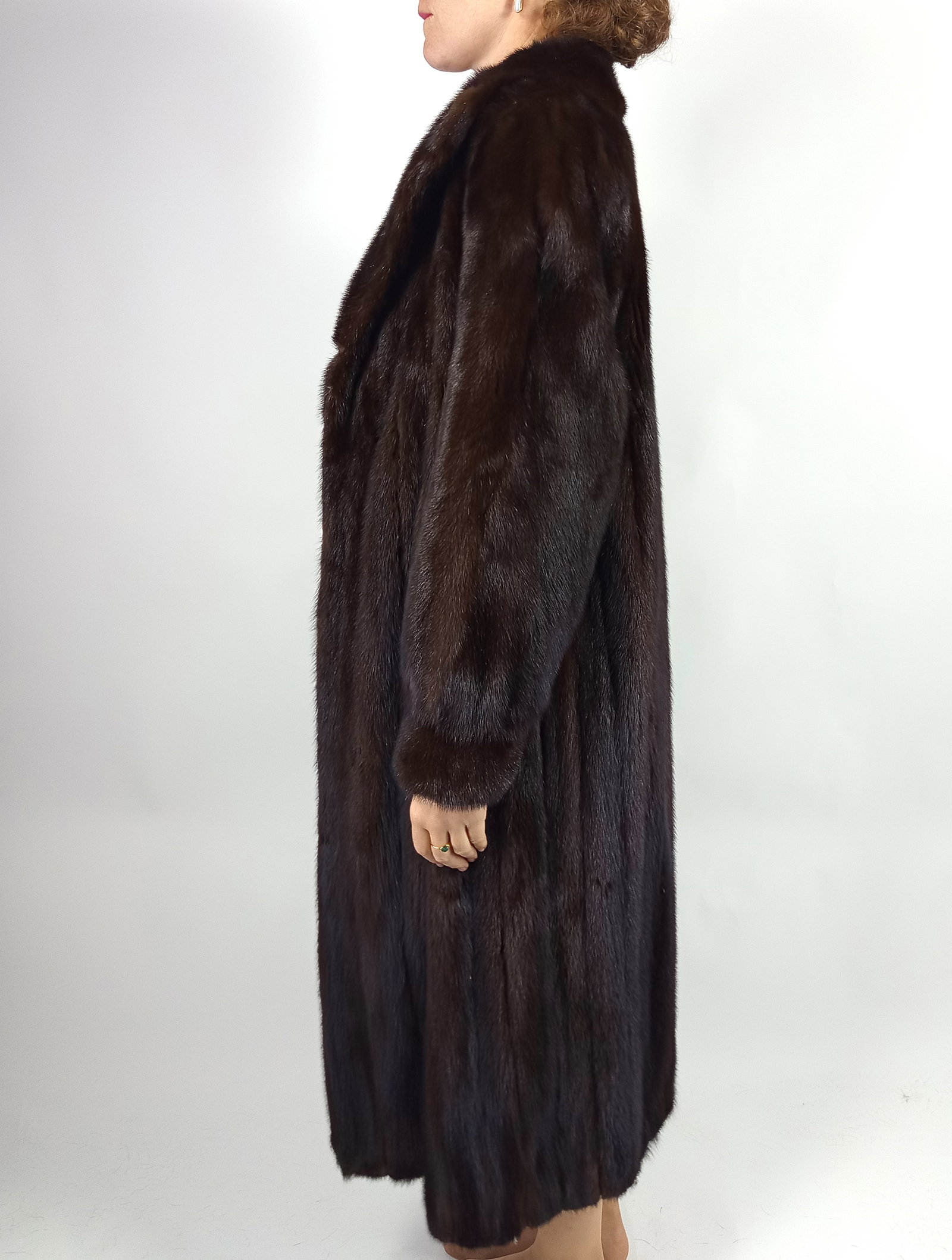 MAHOGANY MINK FUR COAT EU: XXL ; US: 22 - 3
