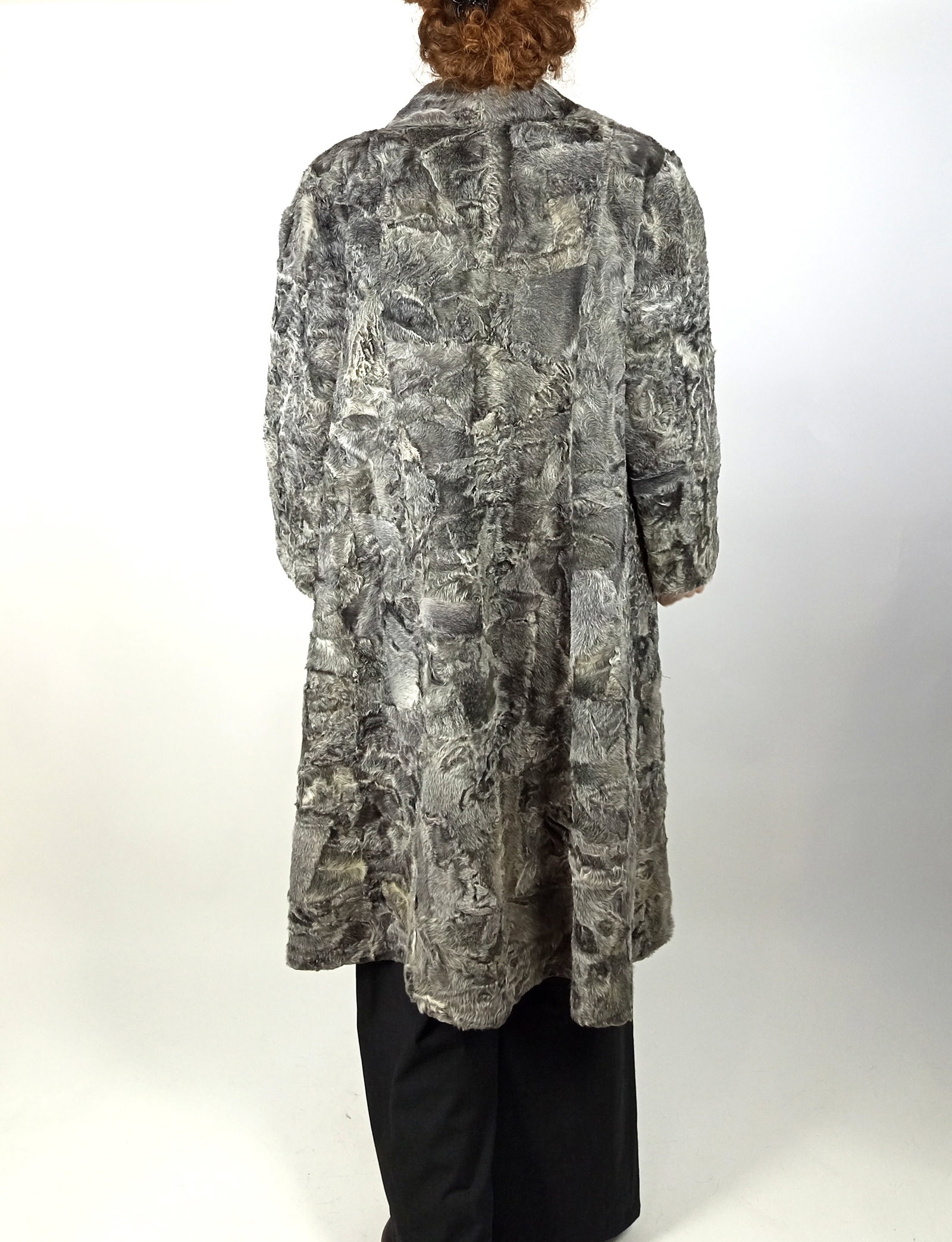 PLATINUM LAMB FUR COAT EU: XL - US:20 - 6