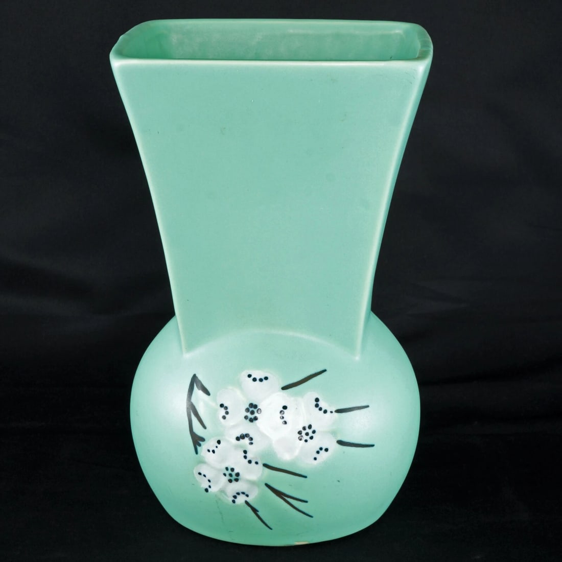 McCoy Green Springwood Vase c 1961 - 6