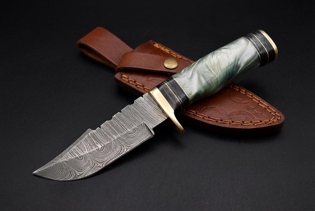 Handmade Damascus Steel Hunting Knife 8" | Fixed Blade Skinner with Brass Guard and Sheath - 4