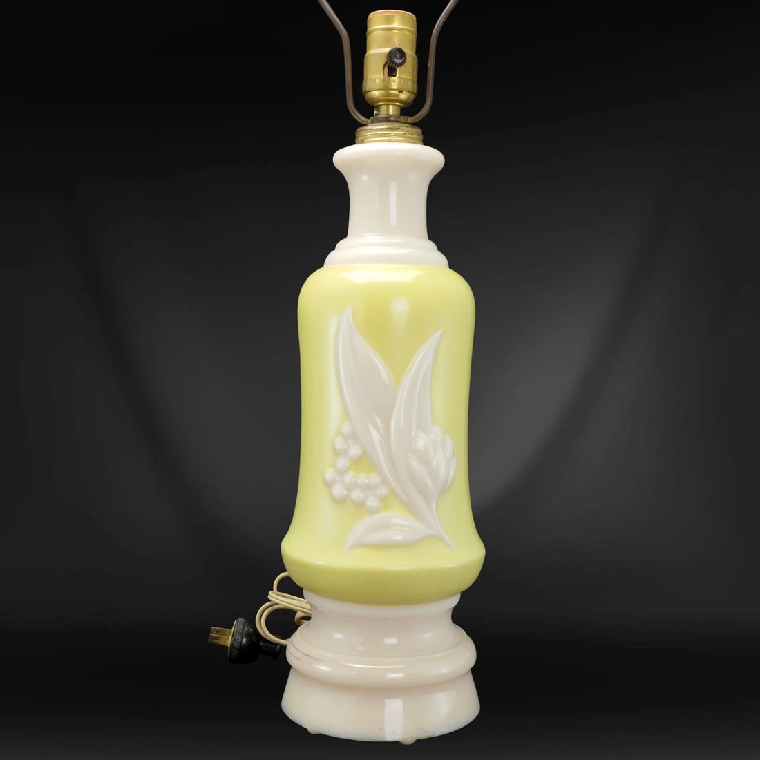 Aladdin Alacite Glass Lamp with Alacite Finial - 3