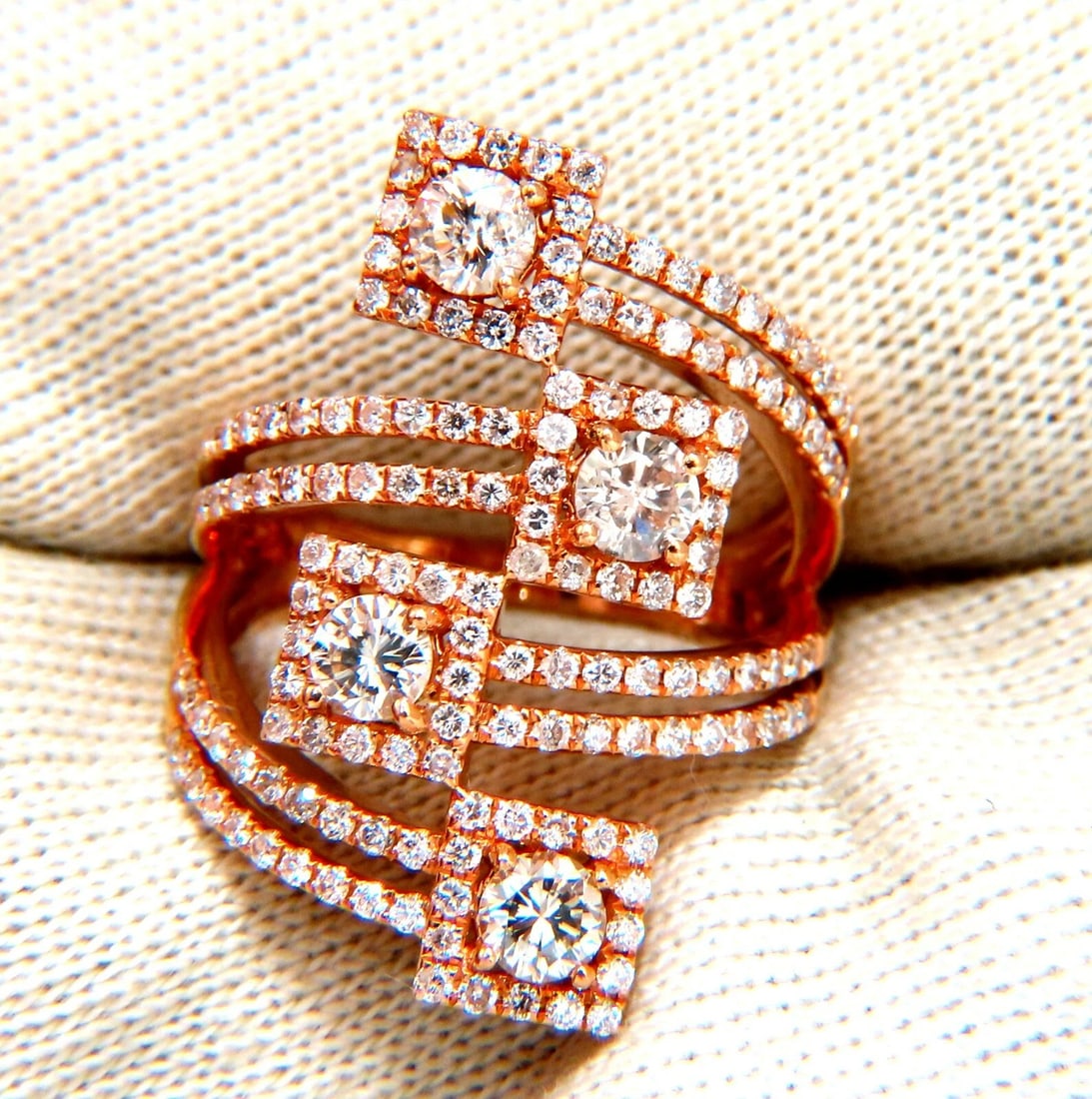 2.20ct Natural Diamonds Cluster Wrap Ring 18kt gold** - 7