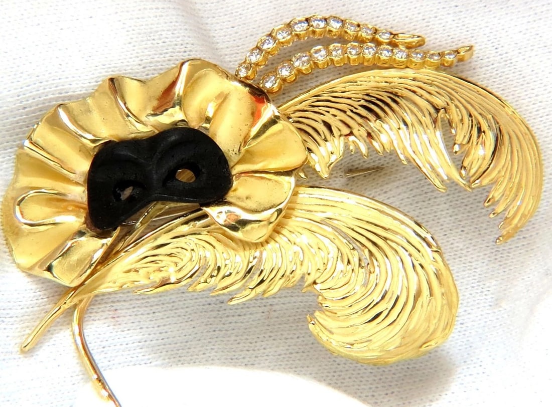 18KT SIGNED 1.00ct. DIAMONDS THEATER EYE MASK FEATHER PEACOCK PIN**: ONLY MAGNIFICENT JEWELS Theatrical Deco Carved Black Sandstone Eye mask. & 1.00ct. Round diamonds brooch. Full cut, brilliants G-color VS-2 clarity. Gorgeous 3D detail throughout. 18kt yellow gold Sig