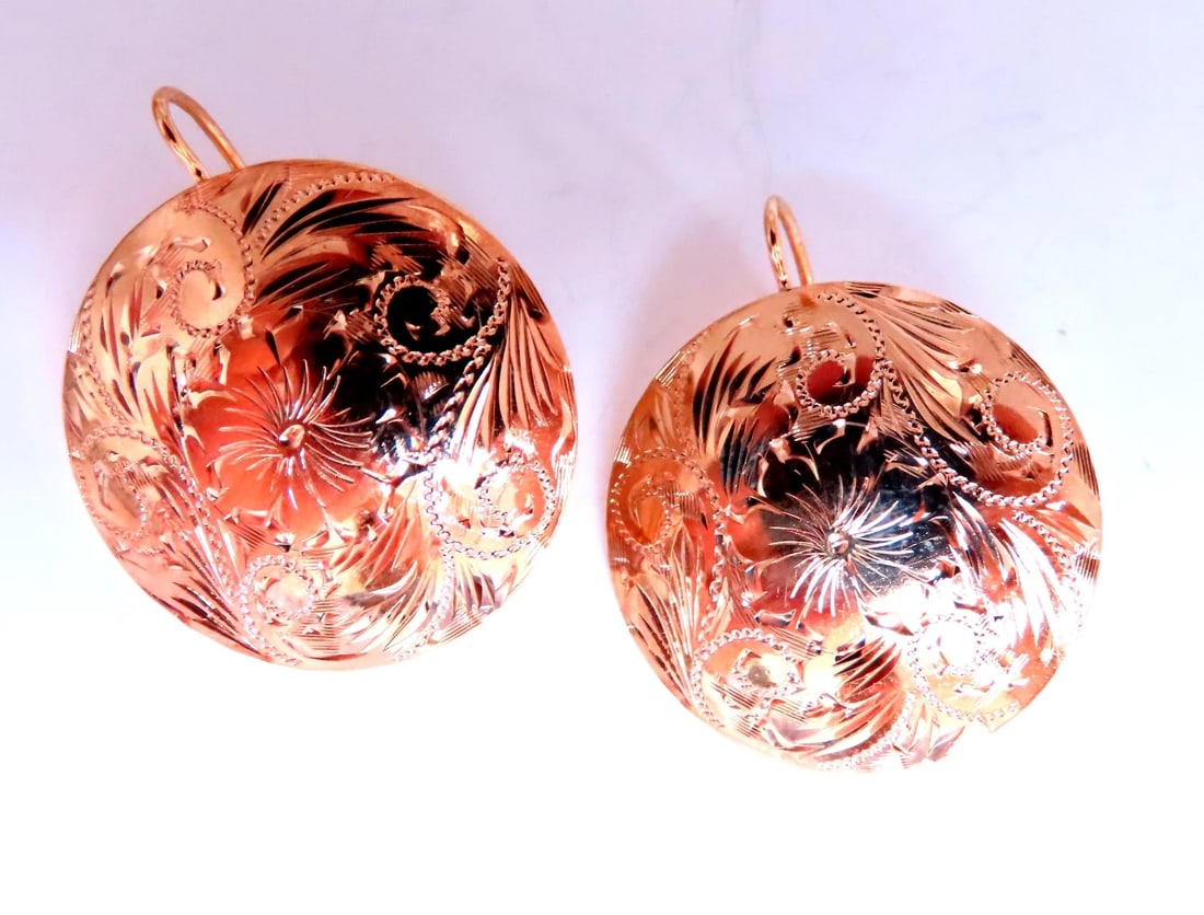 Detailed Engraved Vintage Restored Button Lever Wire Earrings 14kt Gold**: Detailed Engraved Vintage Restored Button Lever Wire Earrings 14kt Gold $650.00 PRODUCT DESCRIPTION patina flowers graver hand etch earrings 24mm wide 14kt yellow gold 5.2 grams Reserve: $604.50