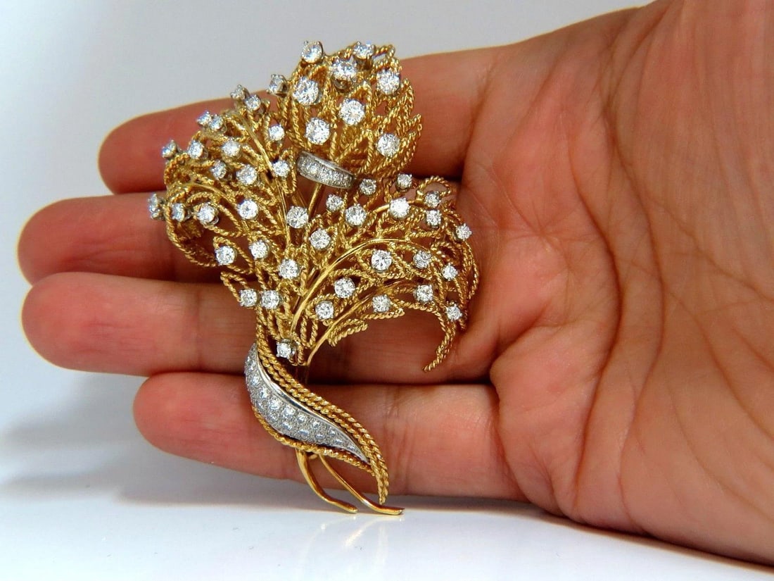 10ct natural diamonds neoclassical brooch 18kt gold platinum Ref 12316** - 4