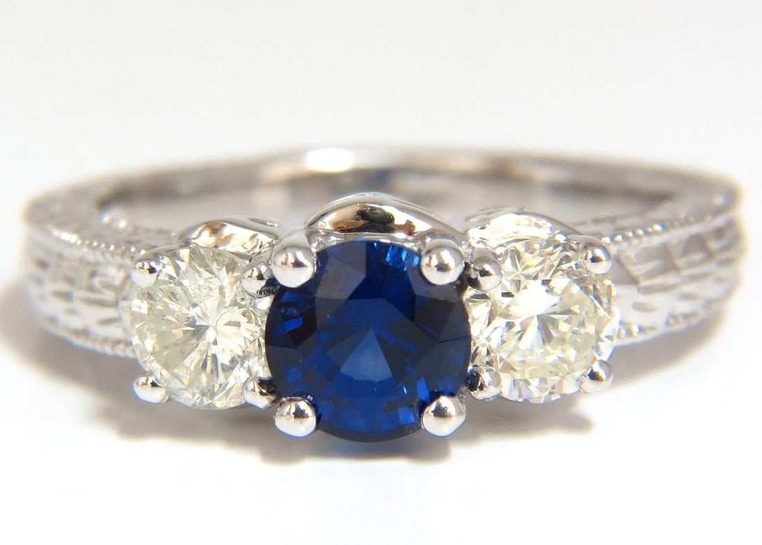 2.14ct NATURAL BLUE SAPPHIRE DIAMONDS RING 14KT CLASSIC EDWARDIAN DECO *v: Ladies round shaped sapphire ring, three stone classic Gorgeous Edwardian Era Gilt Deco on Shank 1.14ct. Natural Blue Sapphire 5.8mm diameter Full cut round brilliant Clean Clarity & Transparent .90ct
