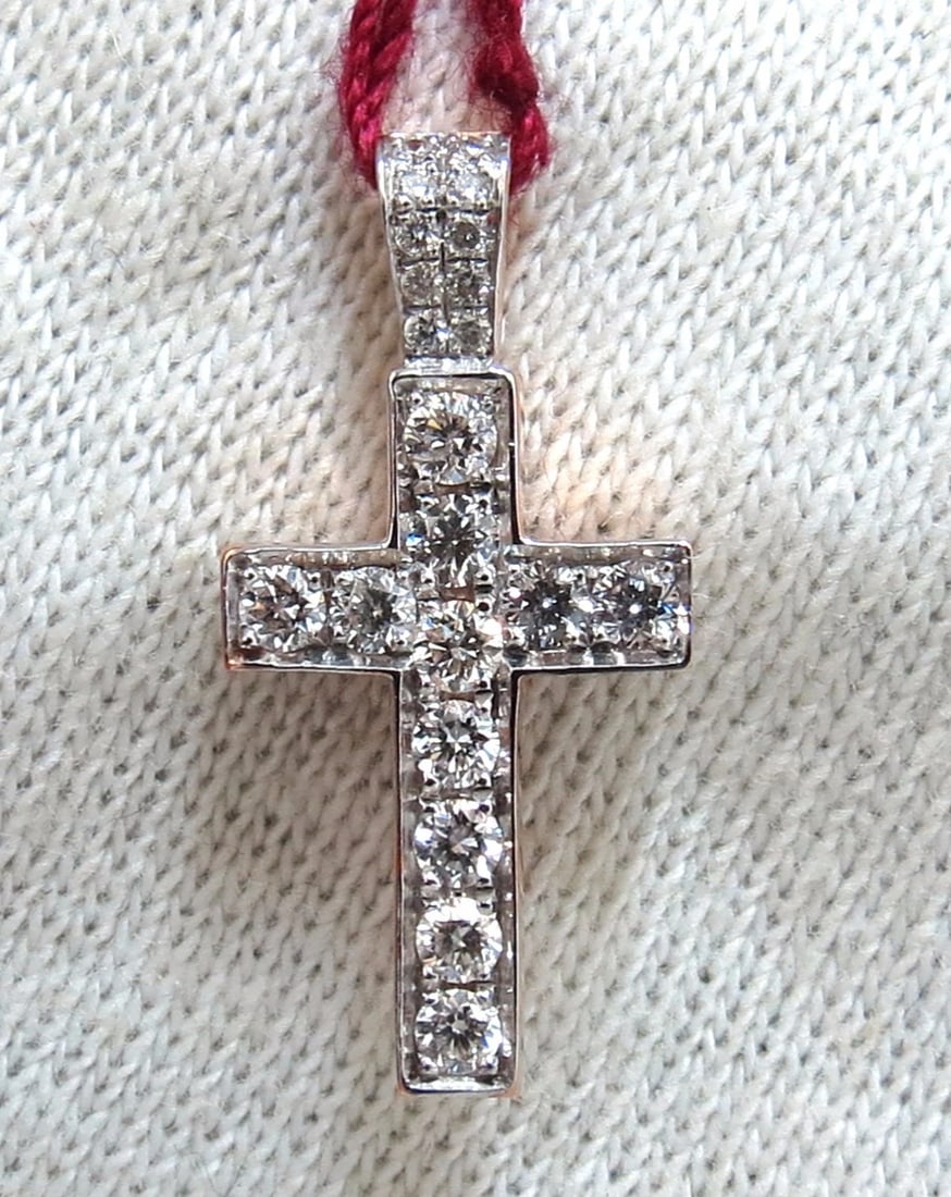 .50ct natural diamonds rounds cross necklace 14kt Petite Class+**: MAGNIFICENT JEWELS .50ct. Natural Diamonds Cross Pendant Full cut brilliants Rounds, bead set. G color Vs-2 clarity. Cross: .87 X .42 inch 14kt. rose gold 1.4 grams. Free UPS Insured overnight