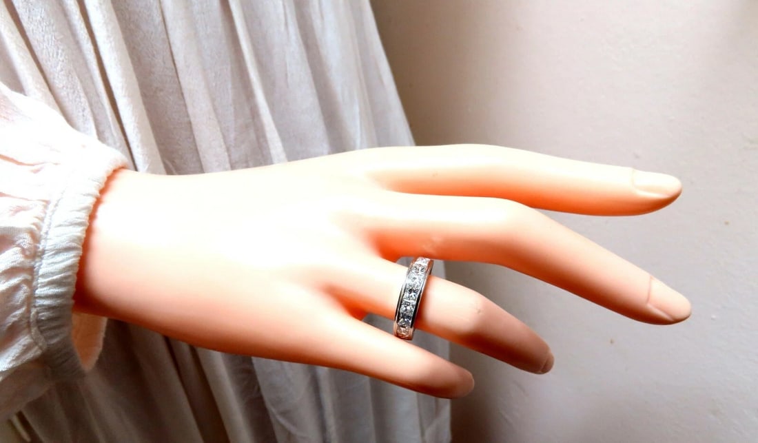 2.30ct Natural Princess Cut Diamonds Channel Band Platinum Ring *v - 7
