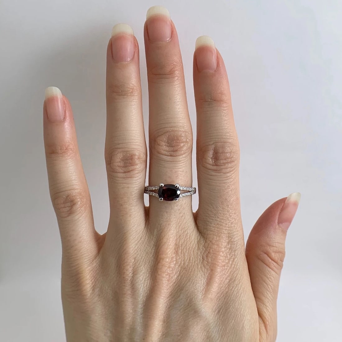 Oval Garnet Diamond Split Shank Statement Ring 14K White Gold, 2.10 CTW, 2.95 Gr - 3