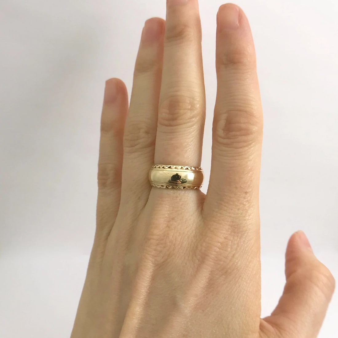 Wide Ornate Crimped Edge Band Ring in 14K Yellow Gold, Size 5.5, 8 mm, 6.8 Grams - 4