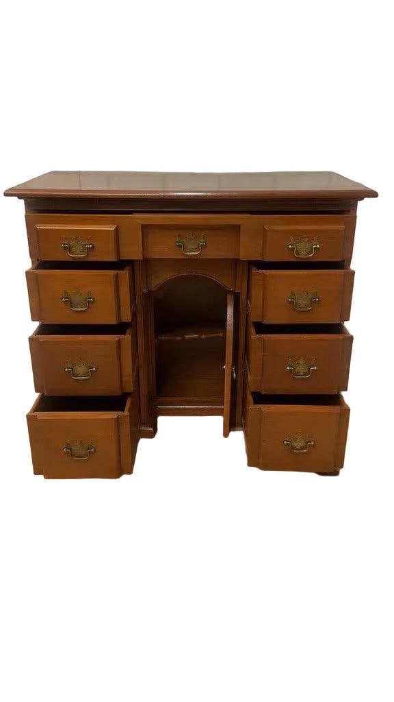 Antique George III Style Kneehole Dressing Desk - 2