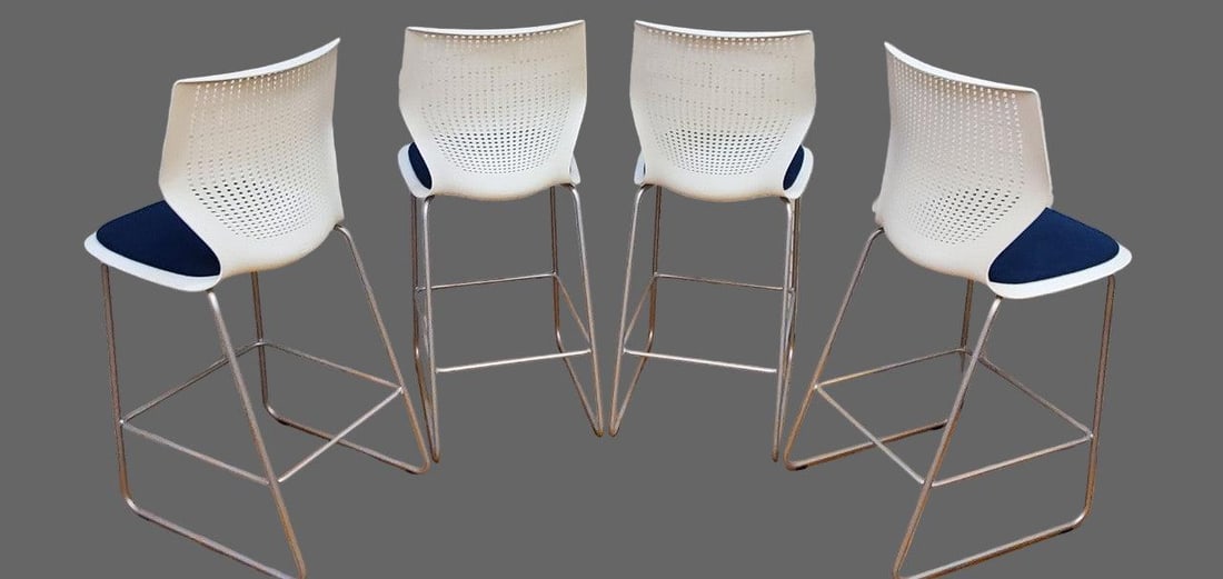 MCM Knoll MultiGeneration Dinette Set - 4