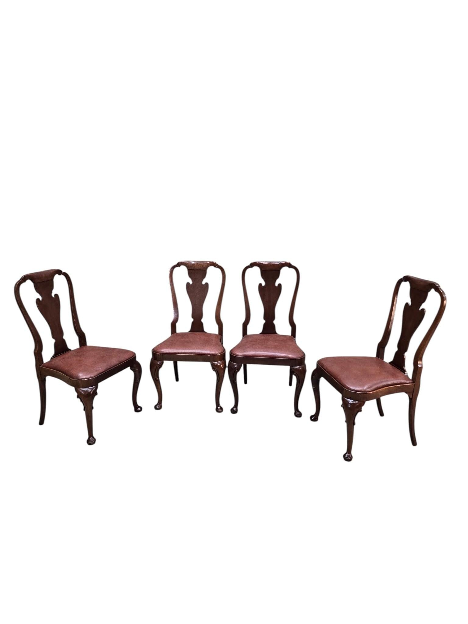 Vintage Queen Anne Style Dining Chairs By Baker Furniture - 4 - 6