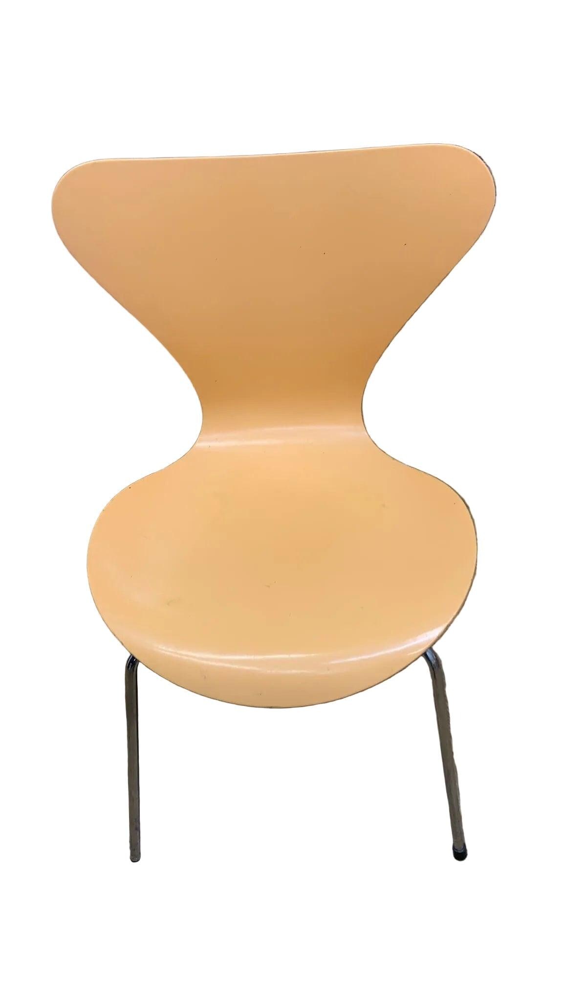 MCM Arne Jacobsen For Fritz Hansen Series 7 Chairs - 7 - 6