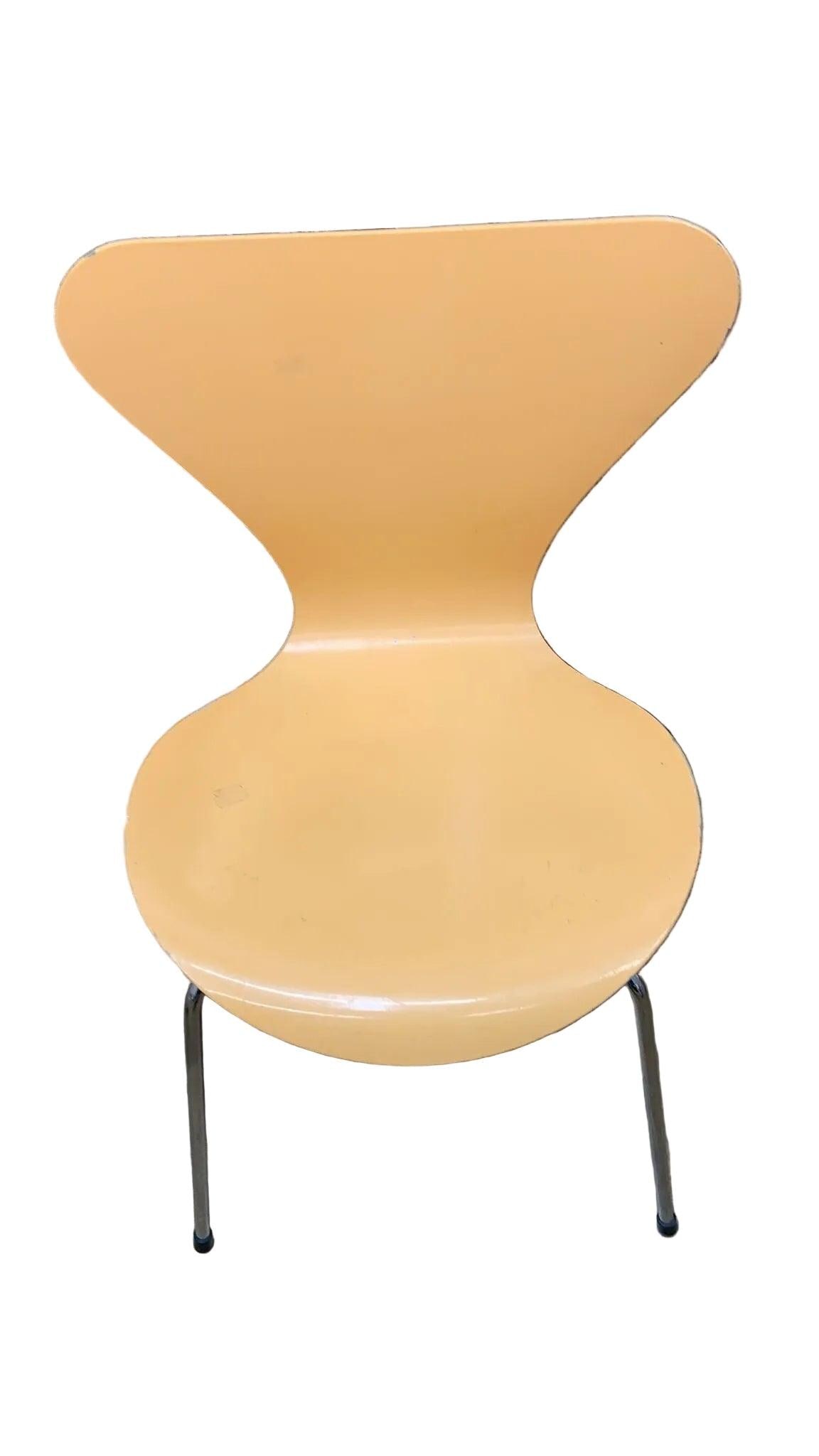MCM Arne Jacobsen For Fritz Hansen Series 7 Chairs - 7 - 7