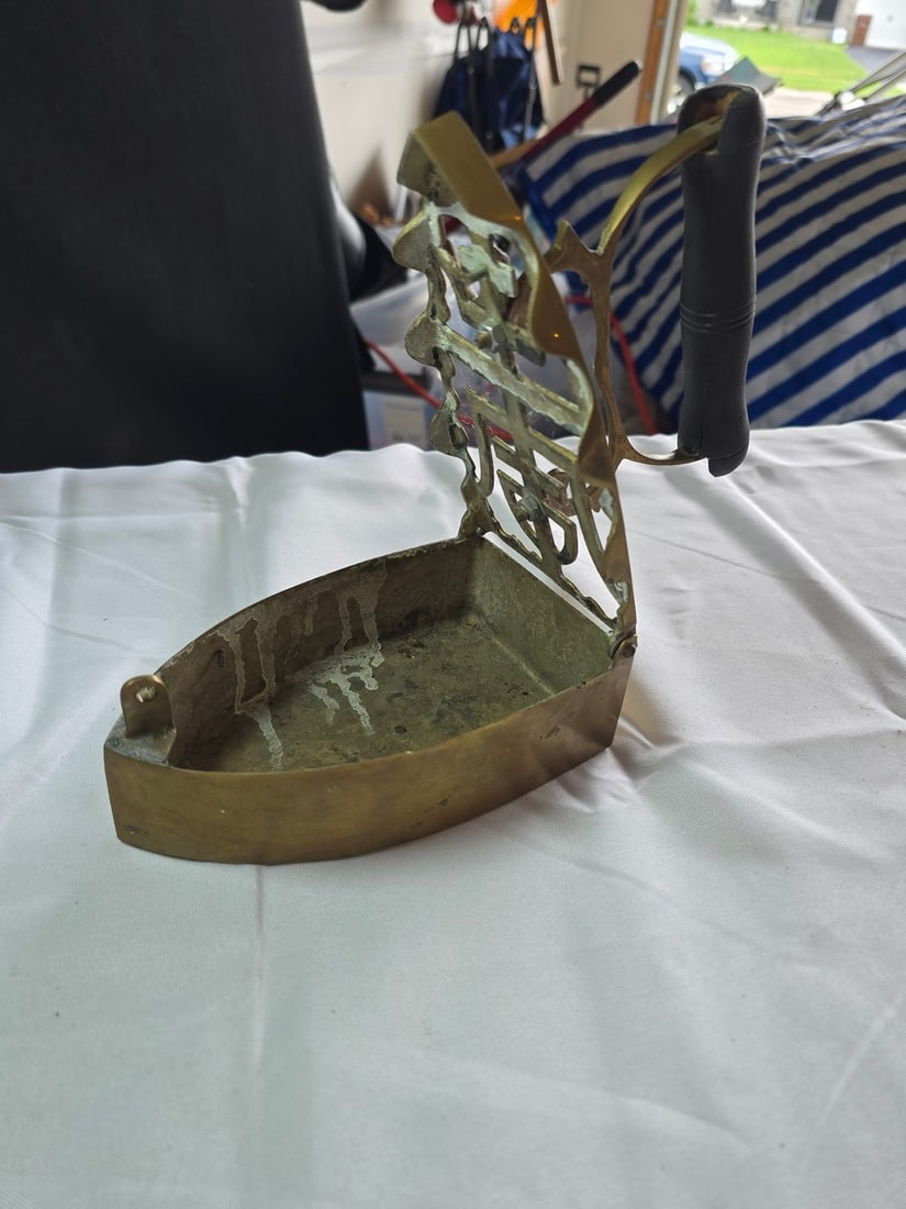 Lodge Cast Iron Mini Pan and Brass Sad Iron - 2