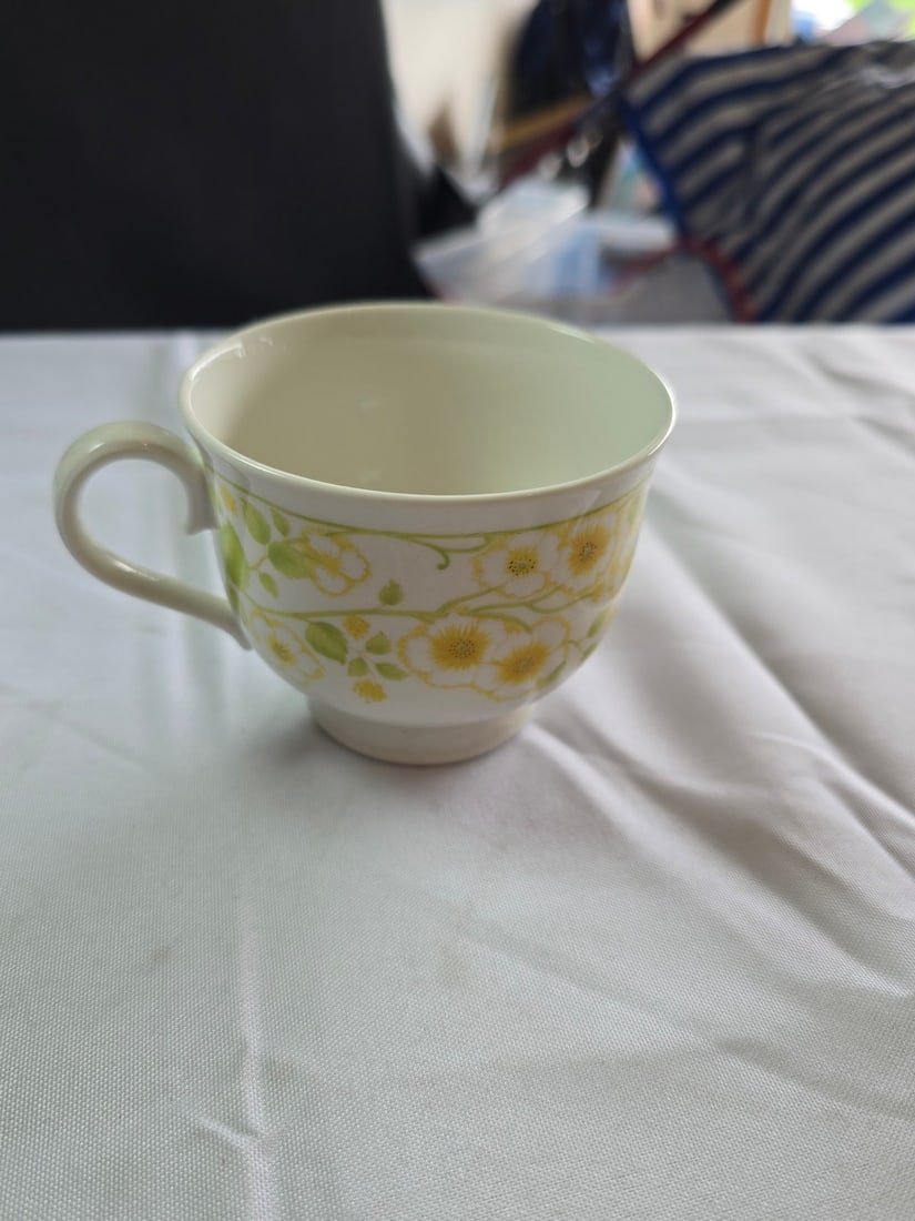 Noritake "Queen Anne" and "Parkside" Porcelain Teacups and Saucers - 5