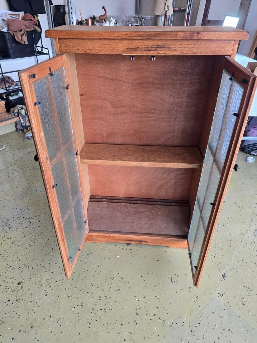 Mission Style Oak Cabinet with Textured Glass - 2