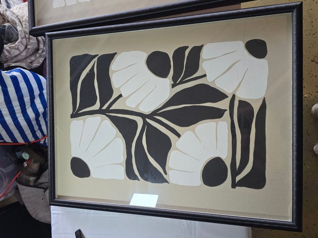 Pair of Botanical Motif Framed Art Prints - 2