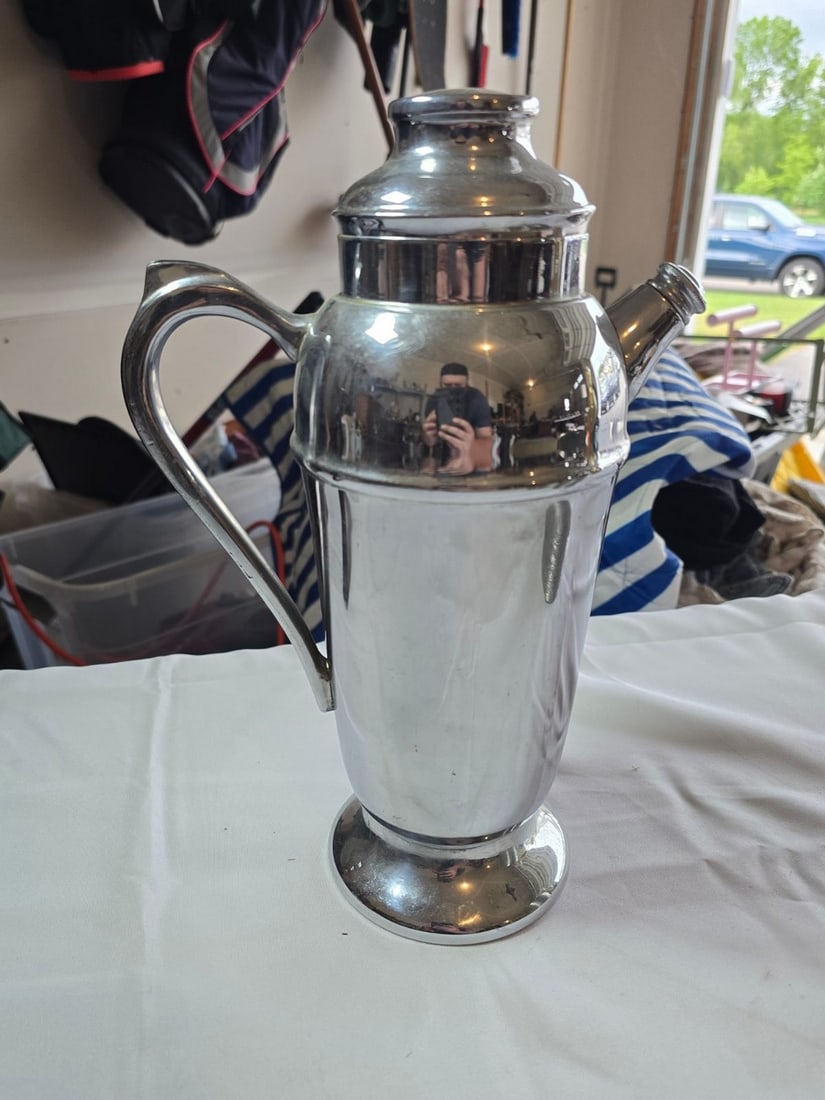 Collection of Decorative Objects, Including Art Deco-Style Cocktail Shaker and Art Glass Pitcher - 2