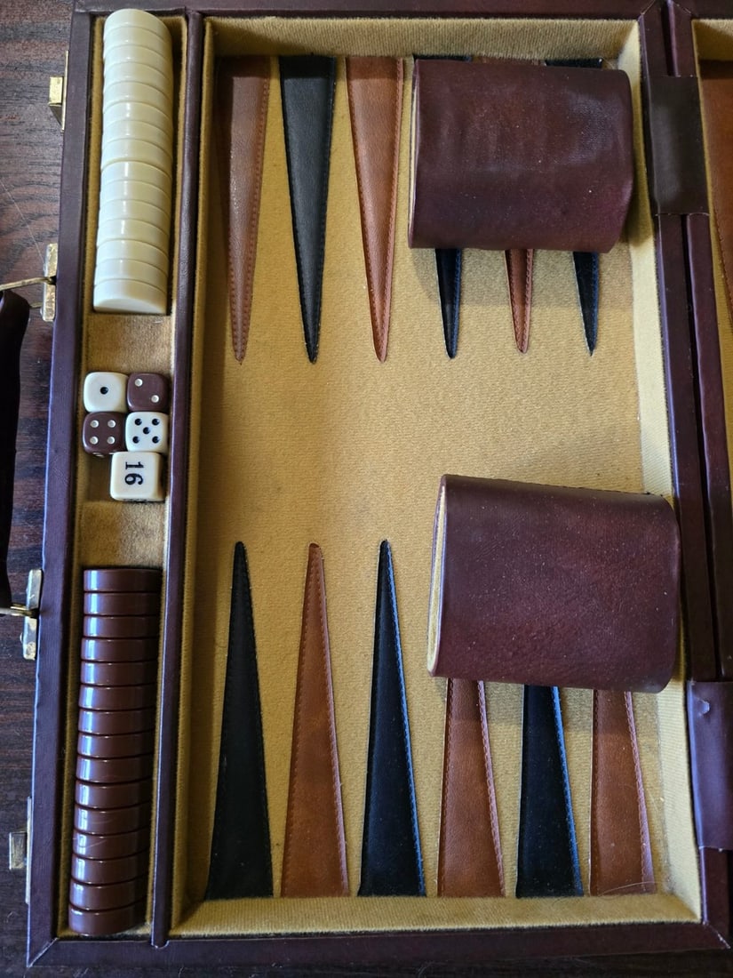 Vintage Leather and Linen Backgammon Set - 2