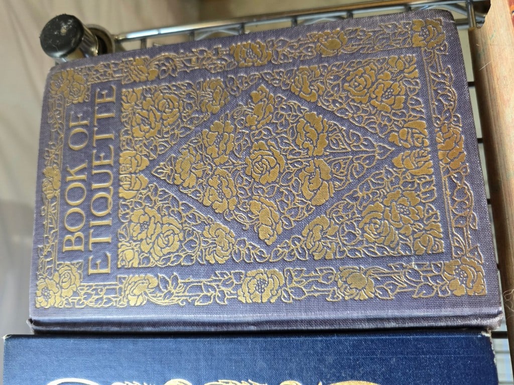 Collection of 14 Antique and Vintage Books - 7