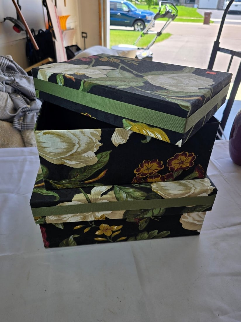 Set of Two Floral Storage Boxes with Woven Basket - 2