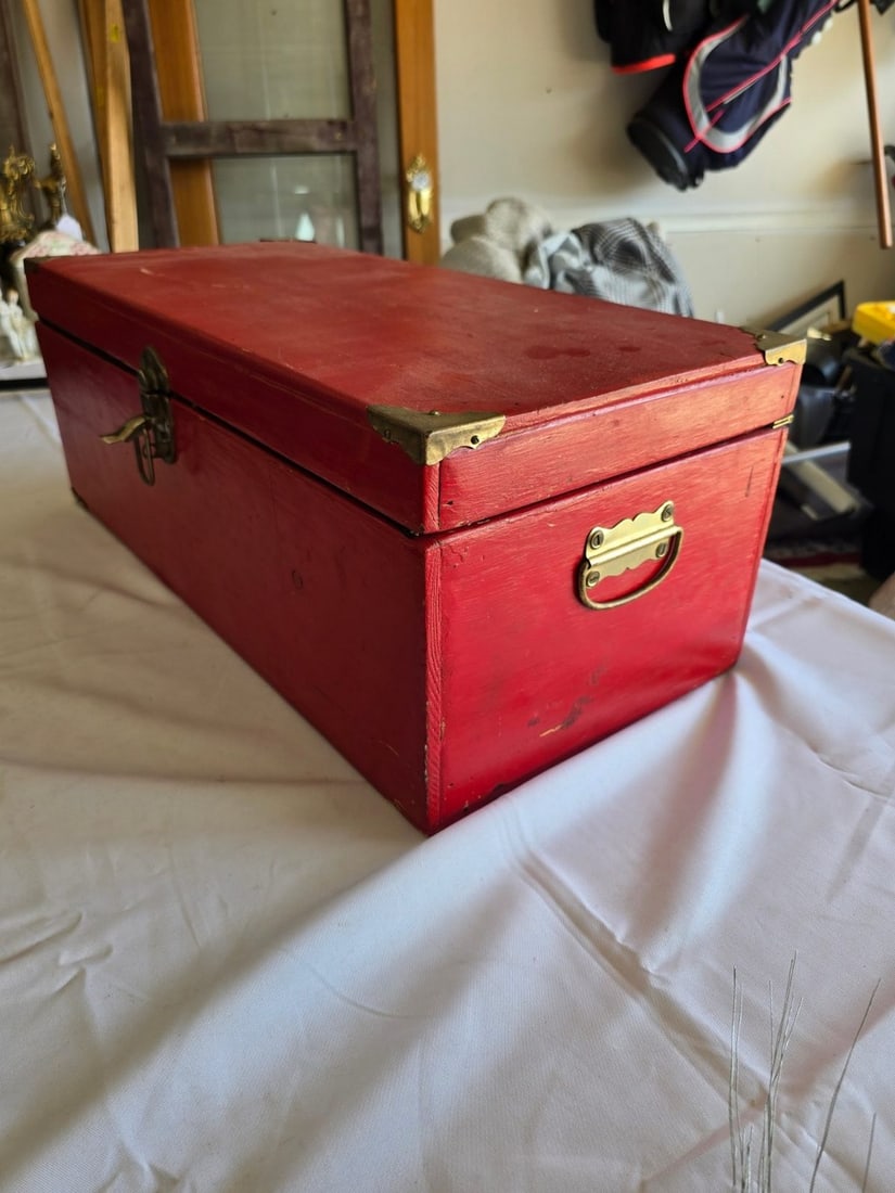 Vintage Wood Chinese Wedding Box Coffer Trunk - 2