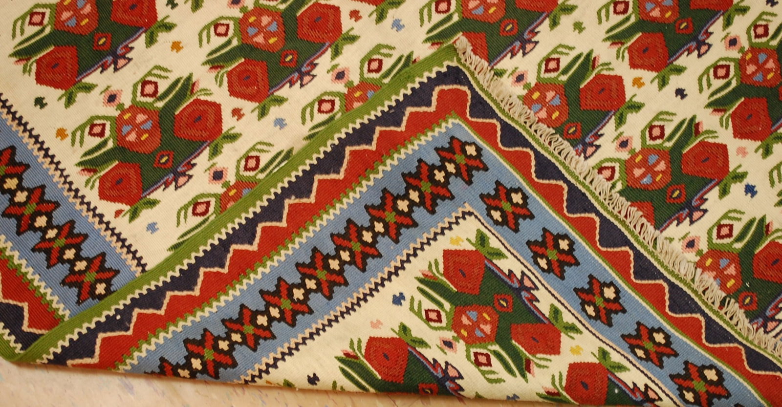 Persain SENNAH KILIM 3'4" x 5'5" - 7