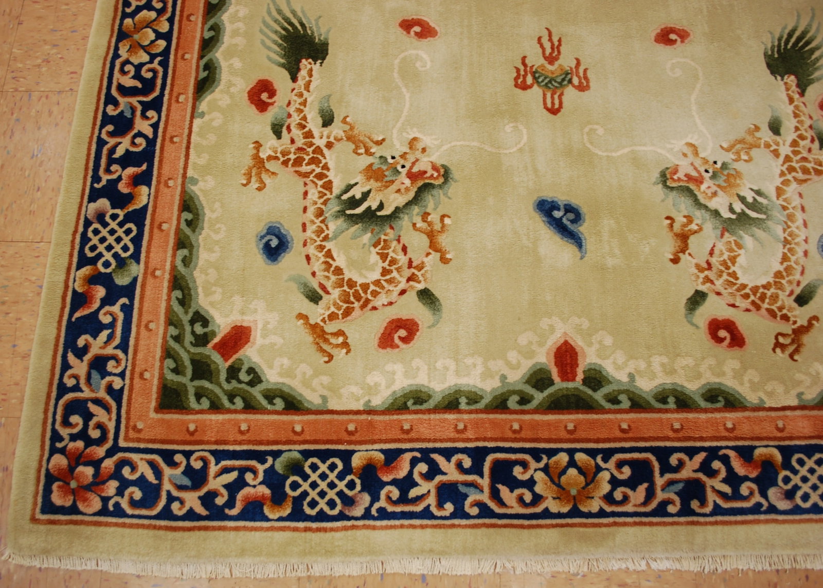 CHINESE NICHOLS RUG 5'10" x 8'10" - 6