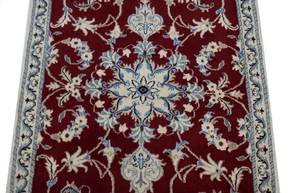 Red Traditional 3X5 Nain Kashmar Persian Rug - 5