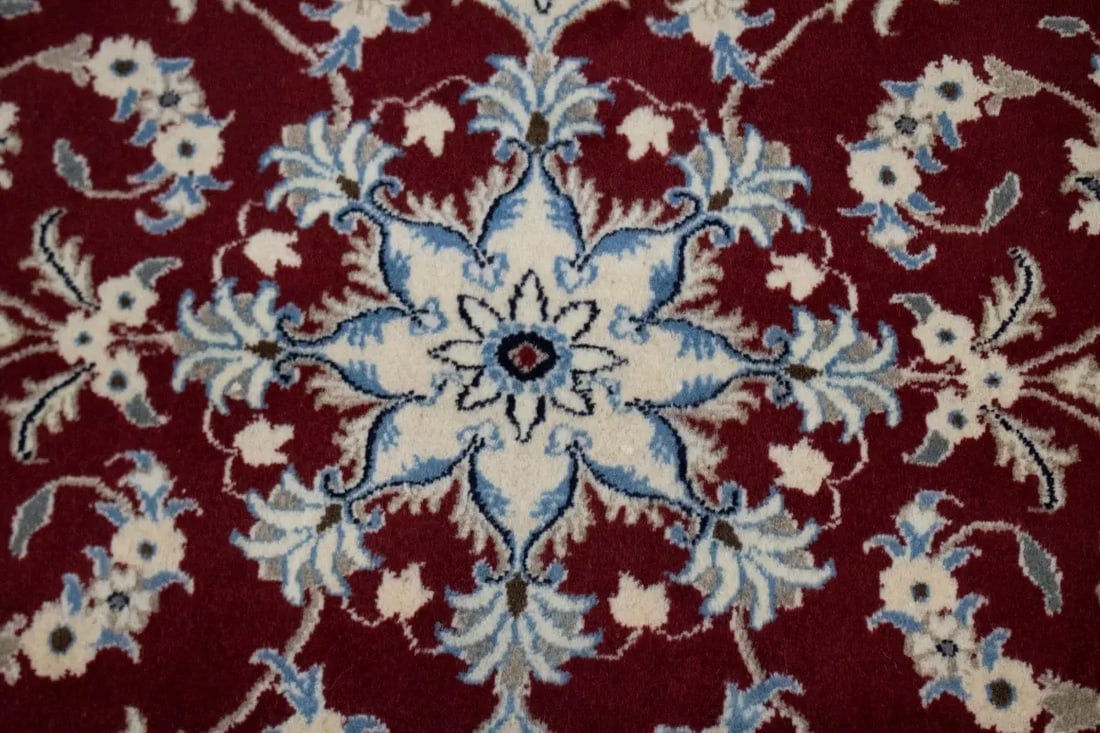 Red Traditional 3X5 Nain Kashmar Persian Rug - 6