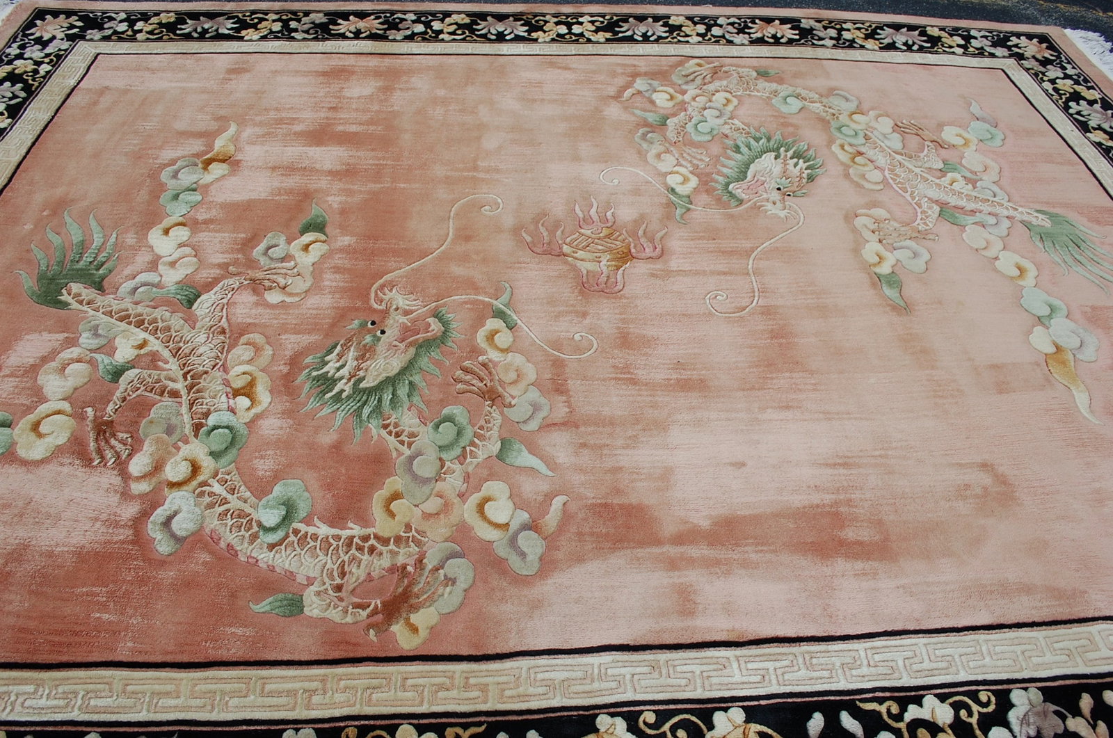 CHINESE NICHOLS RUG 8' 10" x 11' 10" - 9