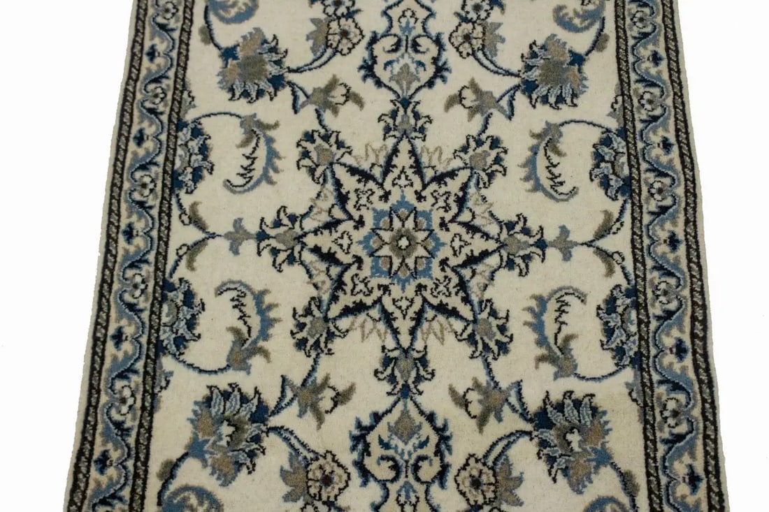 Cream Floral Classic 2'5X4'3 Nain Persian Rug - 5