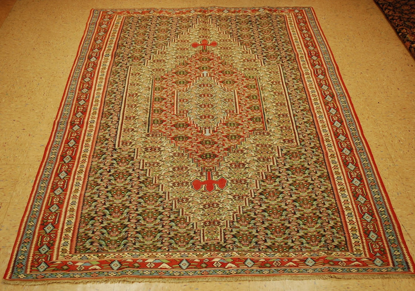 Persain SENNAH KILIM RUG 6.6x9.7: Title: Persain SENNAH KILIM RUG 6.6x9.7 Description:OLD,ANTIQUE HIGHLY DETAILED COLORFUL SENNAH KILIM RUG....Very fine woven.......with exact size of 6' 6" x 9' 7" Allover detailed design pattern with