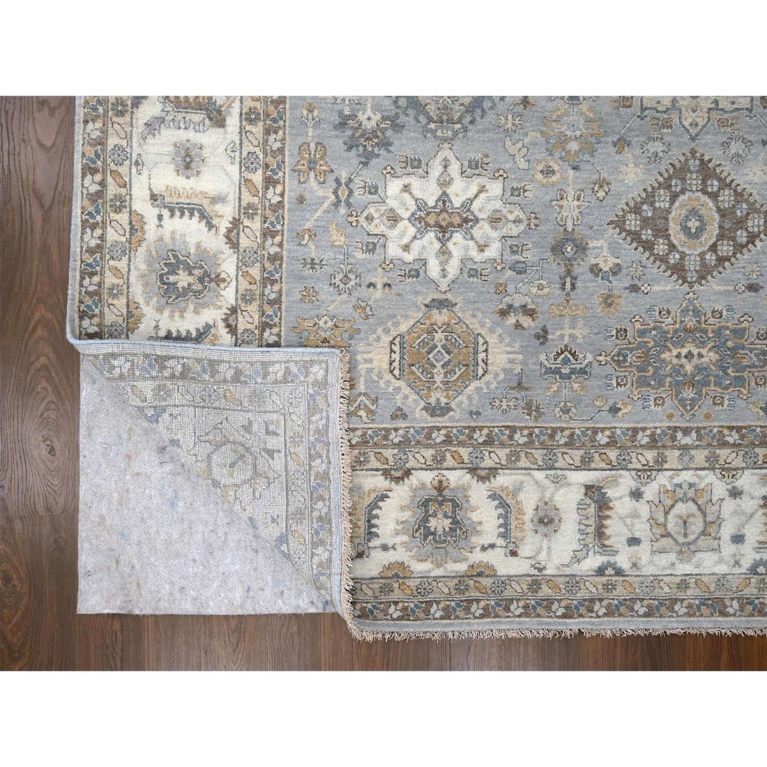 Oxford Gray Hand Knotted Karajeh Design Extra Soft Wool Oriental Rug - 4