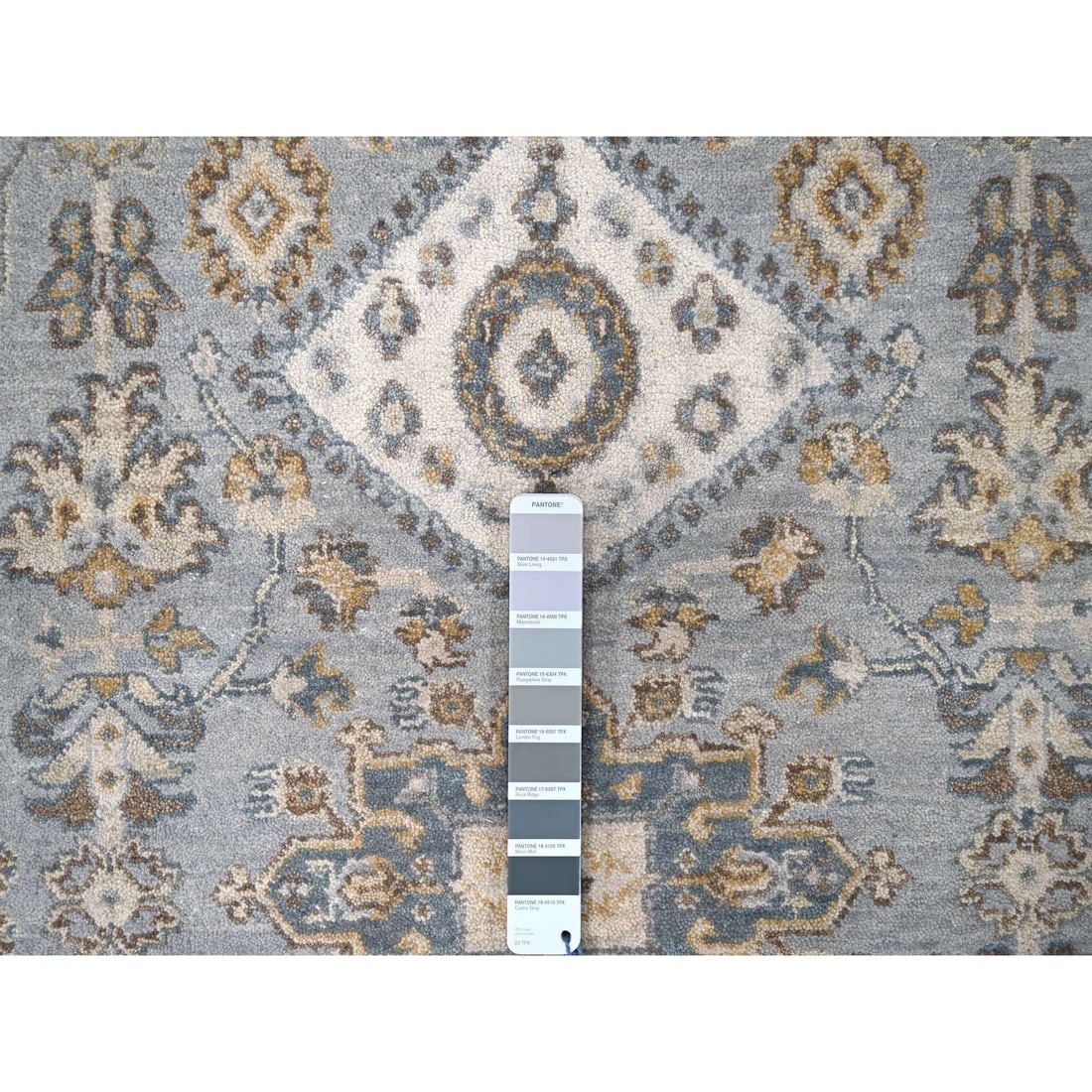 Oxford Gray Hand Knotted Karajeh Design Extra Soft Wool Oriental Rug - 7