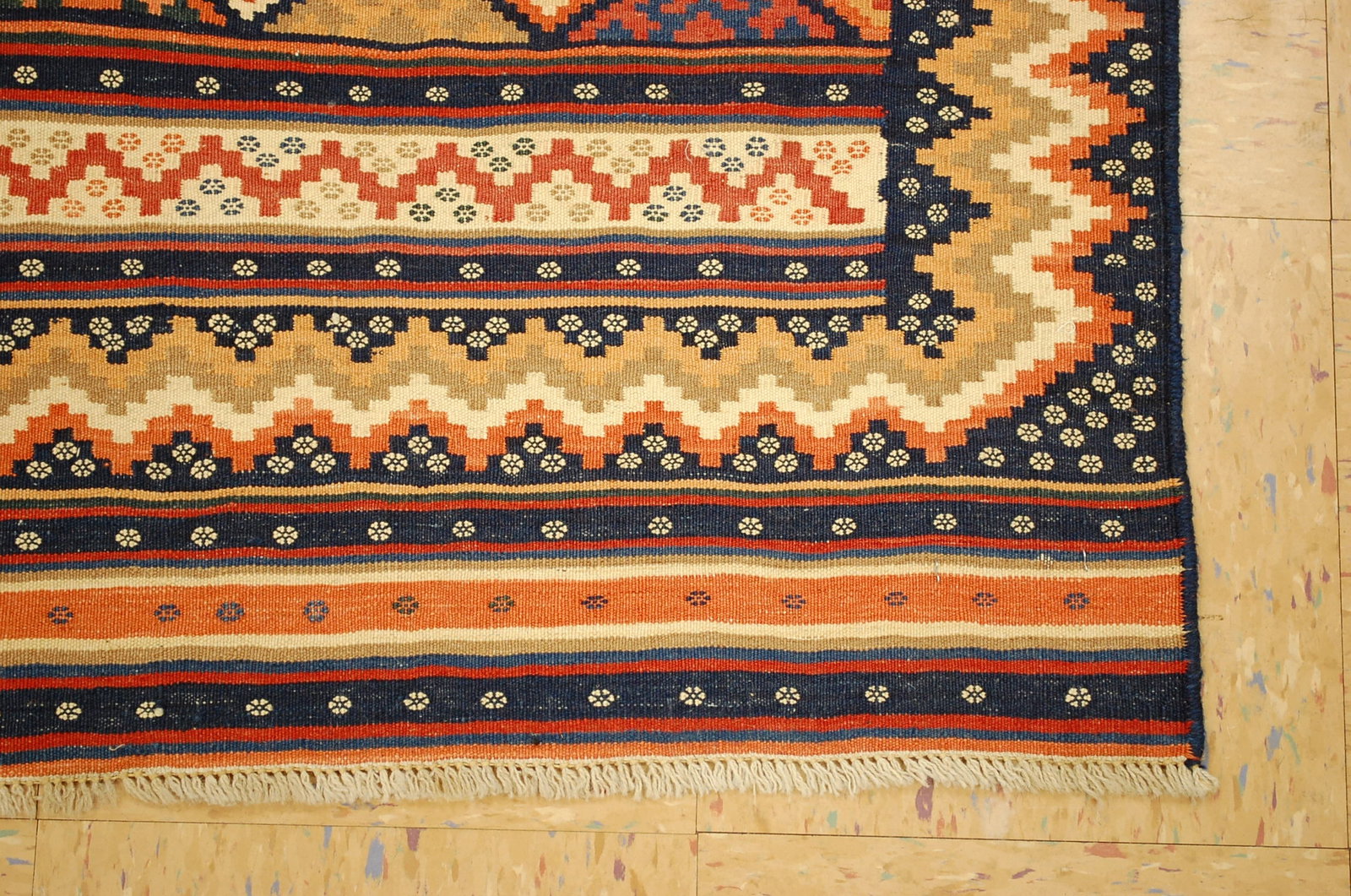 CAUCASIAN KILIM RUG 3'2" x 4'10" - 3