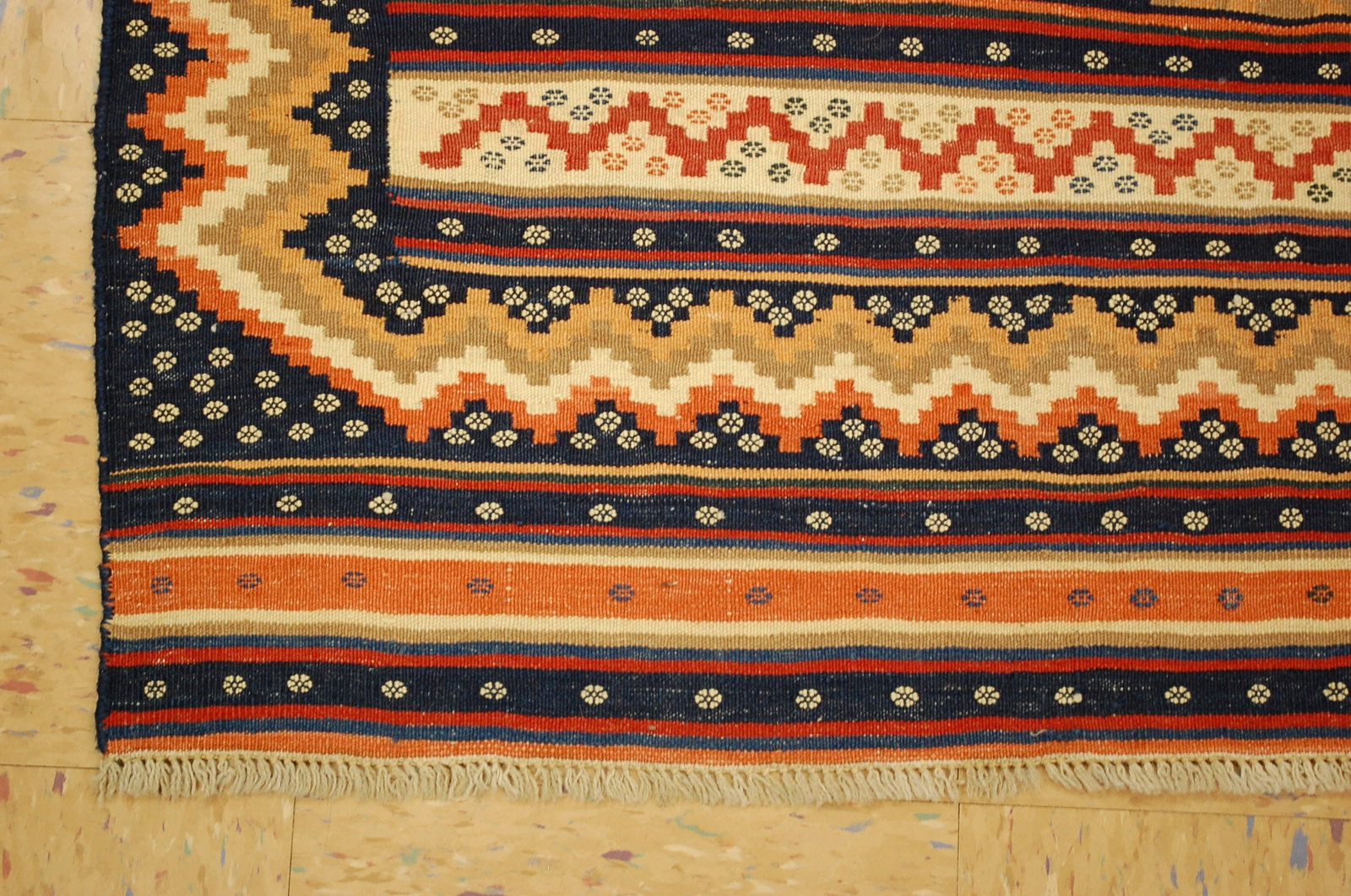 CAUCASIAN KILIM RUG 3'2" x 4'10" - 4