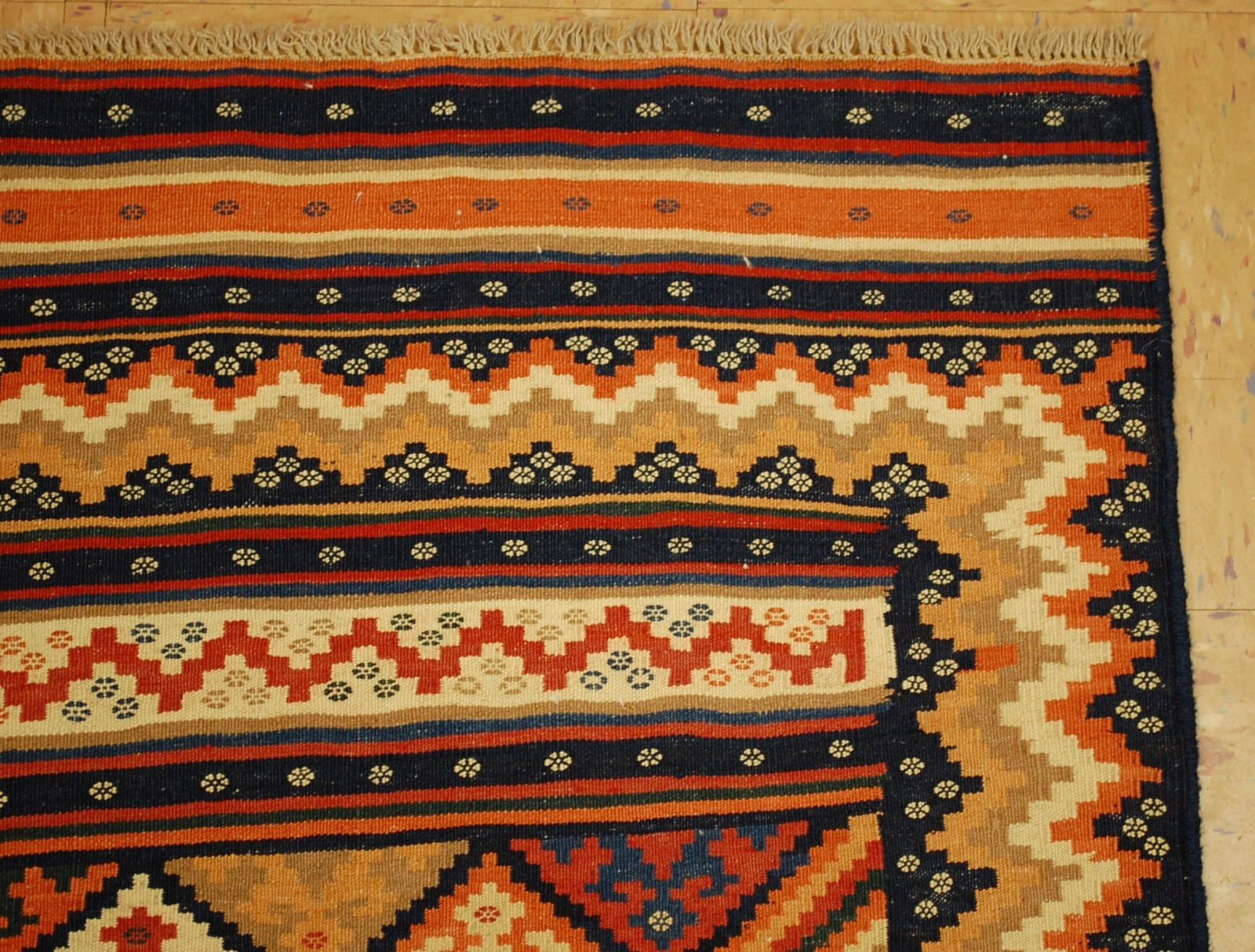 CAUCASIAN KILIM RUG 3'2" x 4'10" - 6