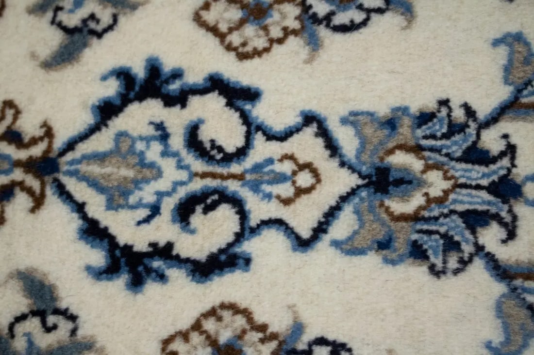 Cream Floral Classic 2'6X4 Nain Persian Rug - 7